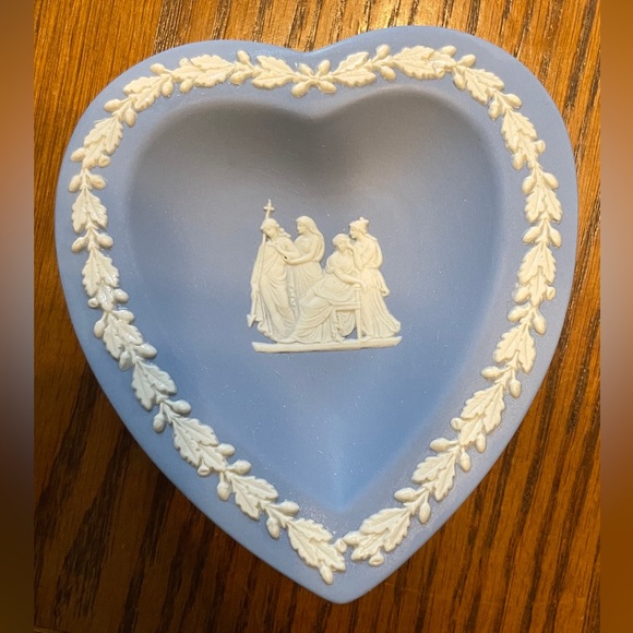 Wedgwood Bridge Set (All 4 pieces) - Picture 5 of 12